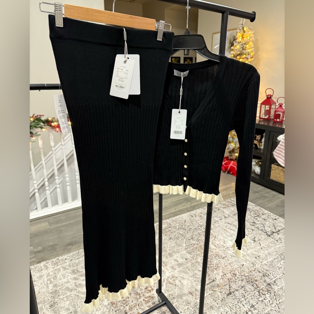 Chic Black and Cream Women's Skirt Set